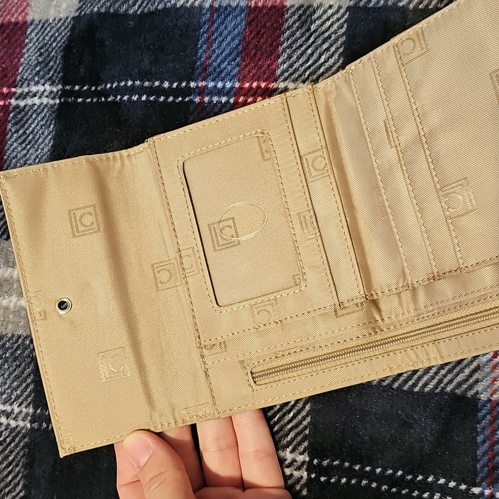 💥3/$15💥Liz Claiborne  black wallet - Picture 7 of 7